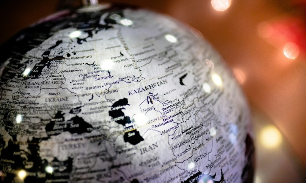 The Impact of Geopolitical Tensions on Global Investment Portfolios
