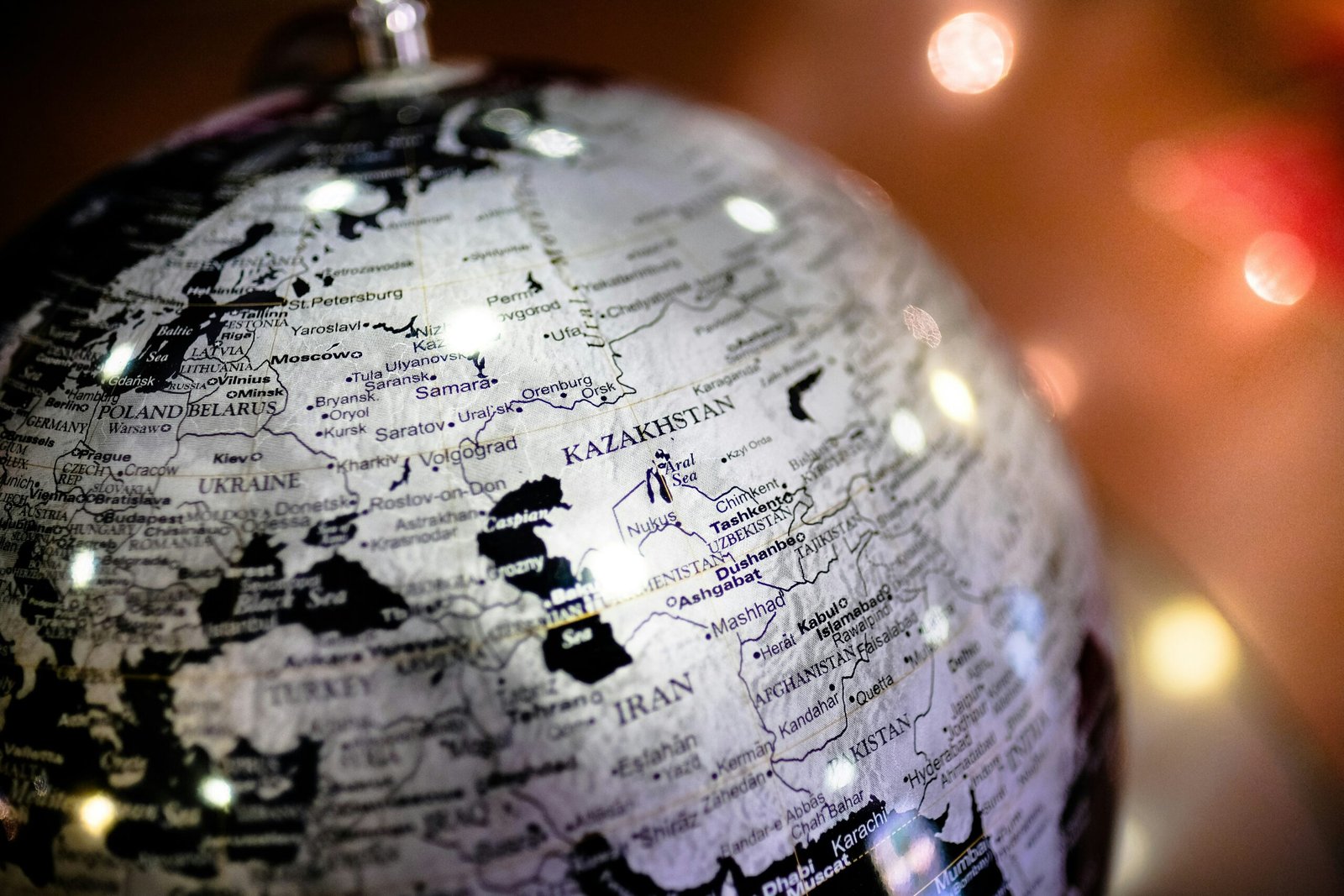 The Impact of Geopolitical Tensions on Global Investment Portfolios